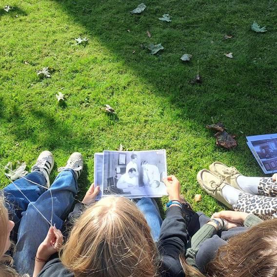 Skoleelever på undervisningsforløbet 'Da velfærden kom til Viborg'.