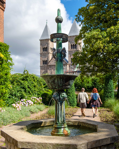 Par der er på vej fra Latinerhaven til Viborg Domkirke