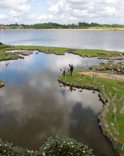 Prøve en jordomrejse i Klejtrup (Foto: Jesper Maagaard)